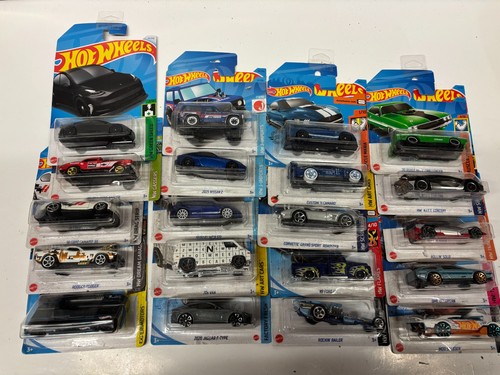 Hot wheels bundle job - hot, lot