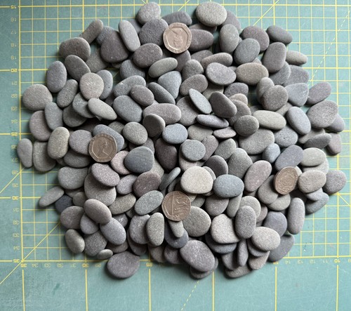 Lot small smooth - smooth, flat