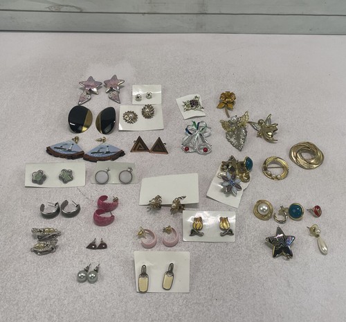 S costume jewelry - 80’s,