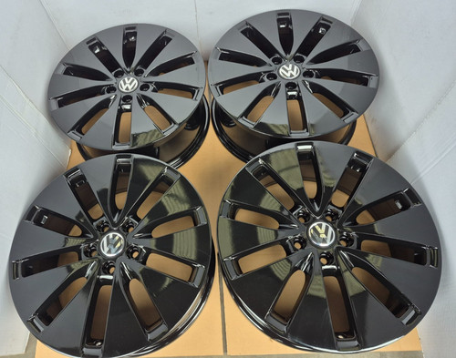 Gloss black genuine - gloss, eos