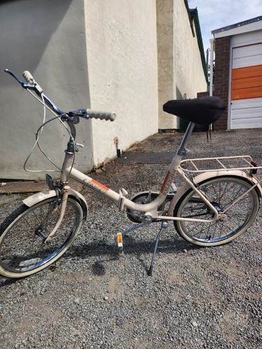 Raleigh beige cruiser - beige, bike