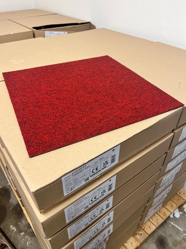 Red carpet tiles 5sqm box - red,