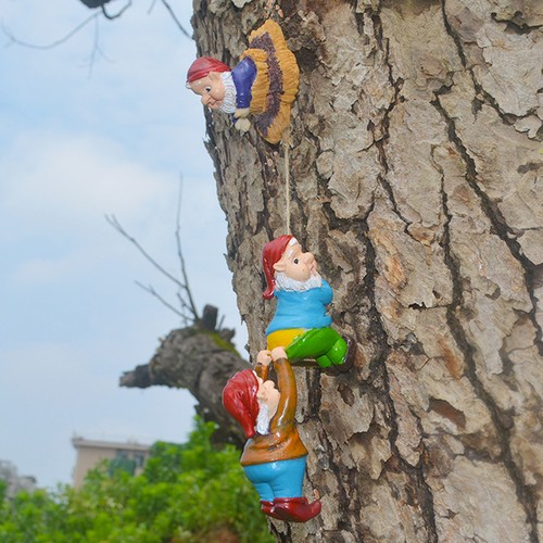 Climbing gnomes tree decor - climbing,