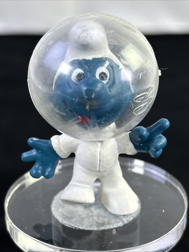 Smurf astronaut figurine - smurf,