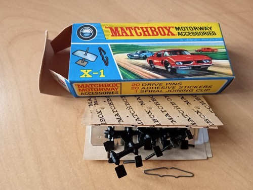 Matchbox motorway accessories - motorway,