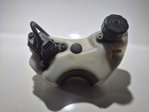Genuine ducati 748 916 - genuine,