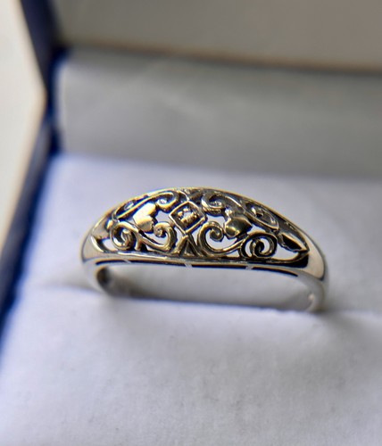 White gold 9ct 375 brookes - gold,