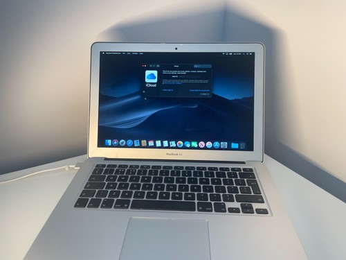 Apple macbook air 2017 - apple,