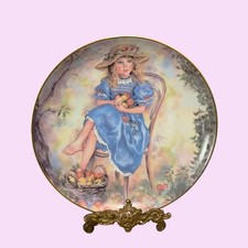 The Leonardo Collection Girl