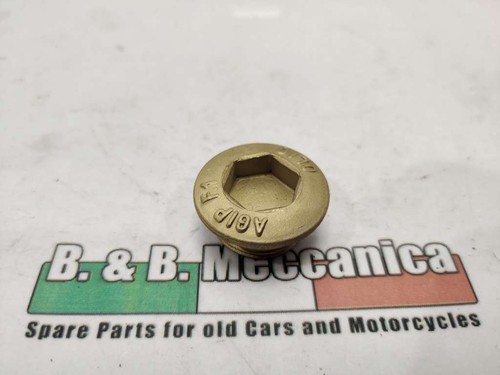 Screw nut crankcase side - nut,