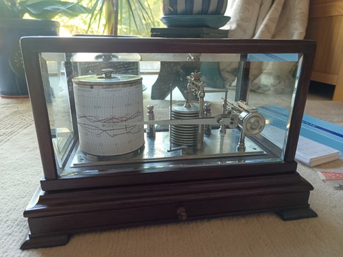 Holland barograph - &,