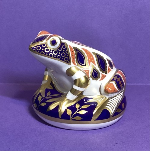 Royal crown derby bone - derby, china