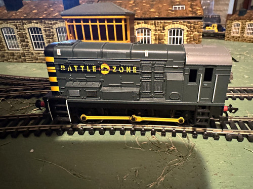 Hornby gauge class 08 - class,