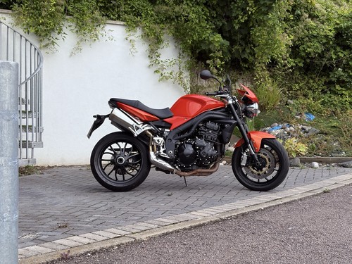 Triumph speed triple 1050 - speed,