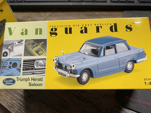 Vanguards corgi triumph herald - corgi,