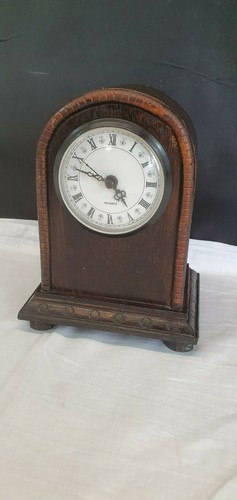 Quartz mantel clock set - mantel, in