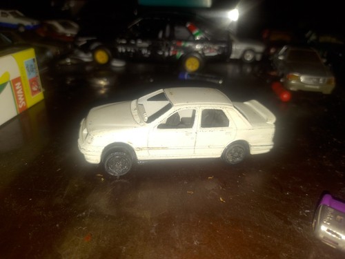 Scale bburago ford - bburago,