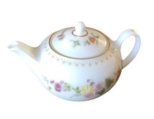 WEDGEWOOD  Miniature TEA POT
