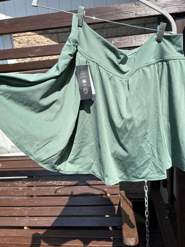 Brand new hollister - brand,