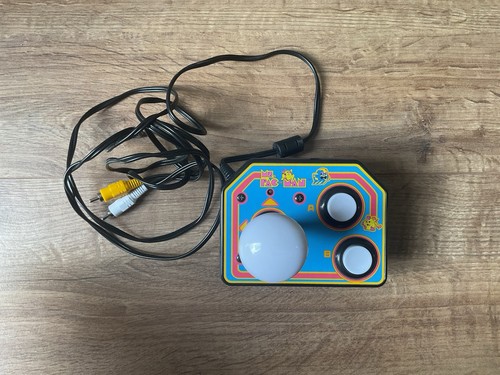 Retro pac man plug - plug, play