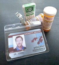 House MD, Replica prop pill