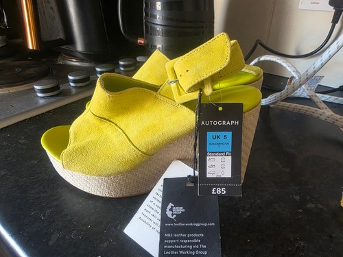 Marks spencer autograph - &,