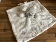 BLANKETS & BEYOND GREY & WHITE