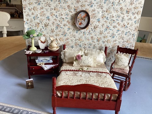 Dolls house scale - house,