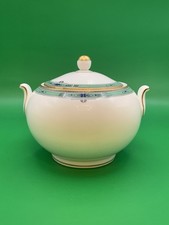 Wedgwood Jade Sugar bowl w/ lid Bone china Green w/gold VTG NEW Collectable