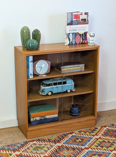 Vintage retro bookcase mid - vintage,