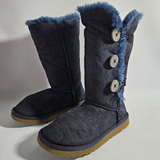 UGG Bailey Wooden Button
