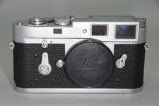 Leica M2 35mm Rangefinder Camera – 1959 Model w/ Self-Timer – Classic M Mount