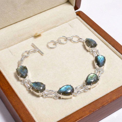 Natural labradorite gemstone - labradorite,