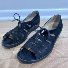 Fits By Theresia Black Wedge