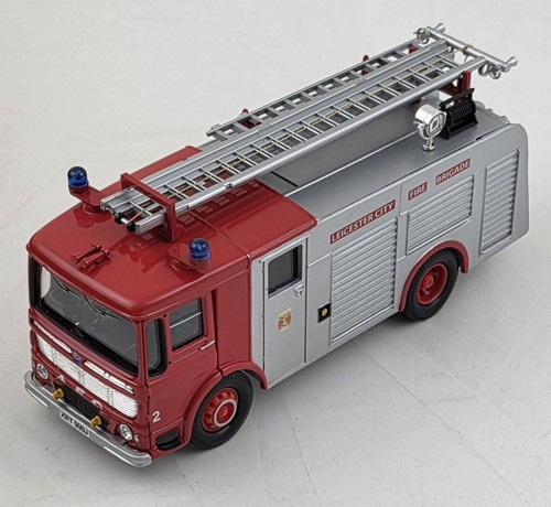 Corgi cc10304 aec - hcb, angus