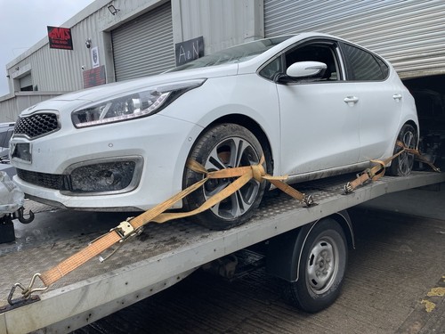 Kia ceed line - line,