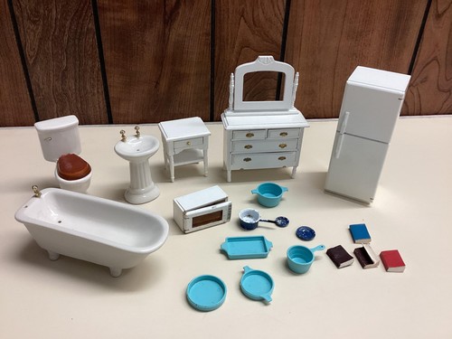 Dollhouse bathroom furniture - dollhouse,