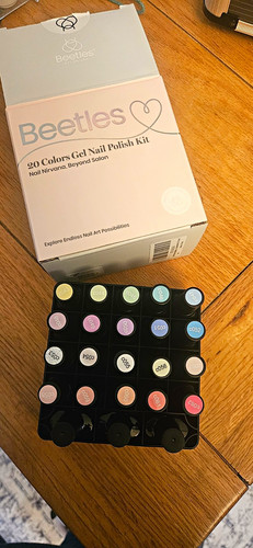 Beetles colours gel nail - beetles,