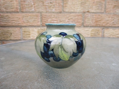 Moorcroft pottery celadon - moorcroft,