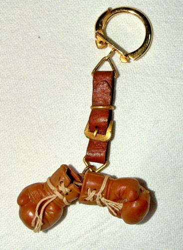 Vintage boxing gloves a - gloves,