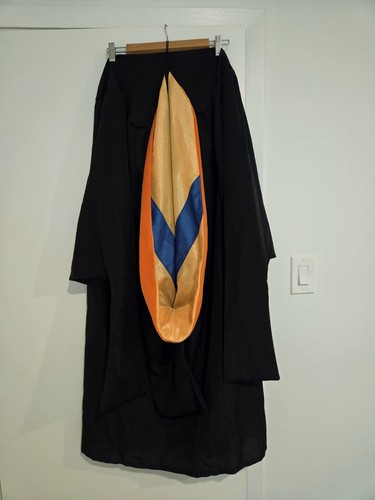 Classic master graduation gown - classic,