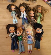 Bratz Dolls - Qty 8 Dolls with