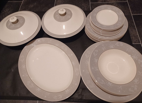 Royal doulton piece - royal,