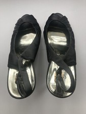 New Look Lady's 'Your Feet
