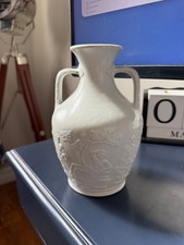 wedgwood portland vase 8 in