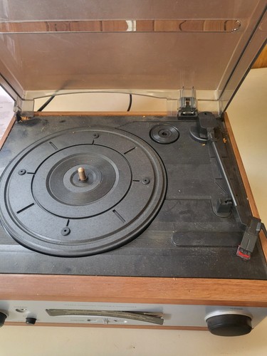 Record deck plus radio - record,