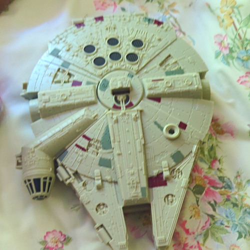 Star wars millennium falcon - star,