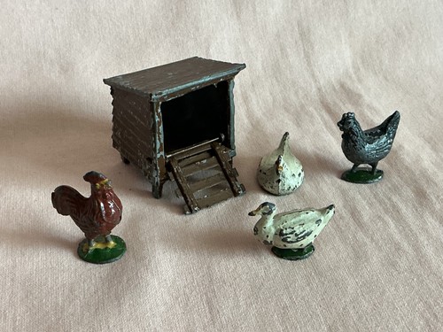 Vintage lead chicken - vintage, hut