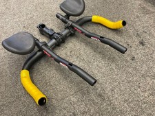 Alloy ahead stem, lo pro handlebars and Profile aero extensions