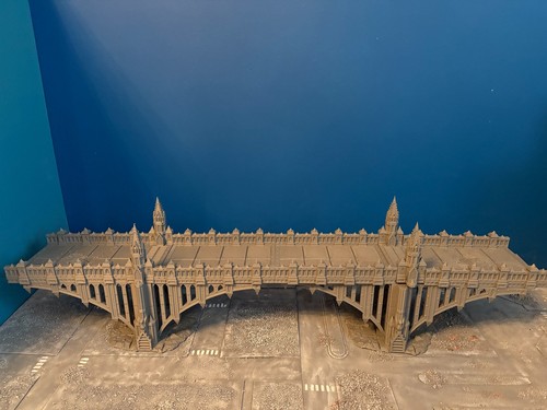 Grimdark short gothic - gothic, bridge